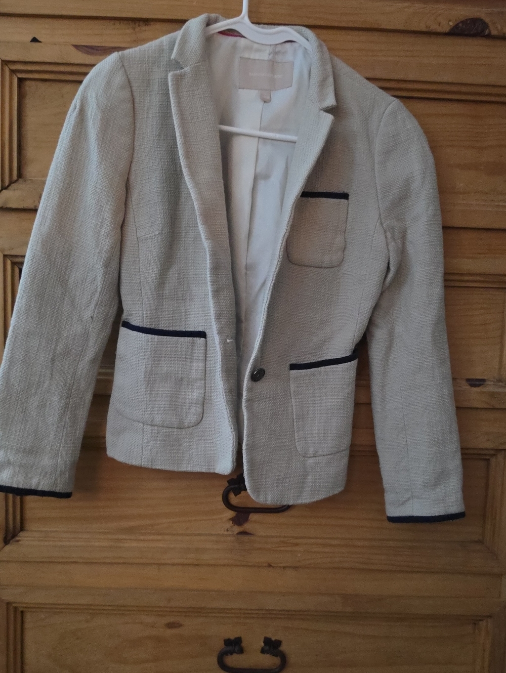 Banana Republic Cream Textured Sport Coat with Navy Trim